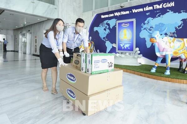 Vinamilk “góp bước đi” gây quỹ hỗ trợ trẻ em khó khăn ngăn ngừa dịch bệnh