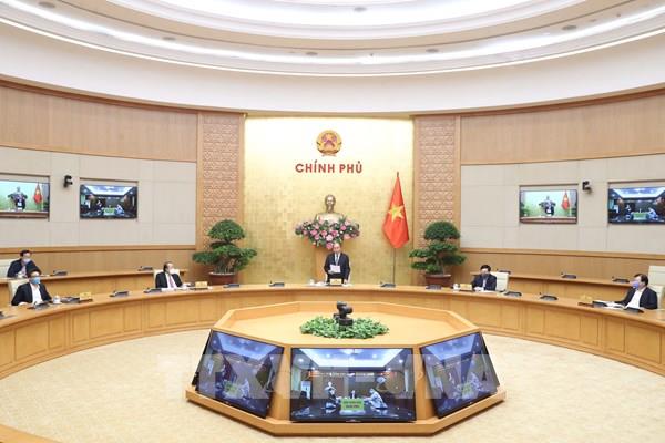 Thủ tướng: Nếu dịch bệnh làm khó khăn gấp đôi, chúng ta phải cố gắng gấp ba