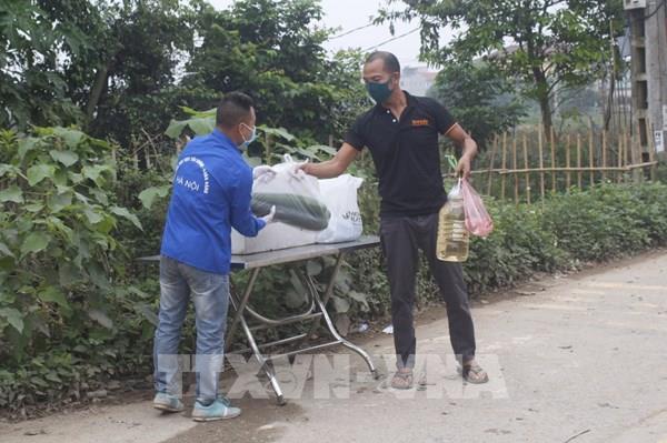 Triển khai nghiêm vùng cách ly Hạ Lôi (Mê Linh)