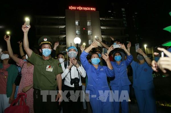 Chính thức dỡ bỏ cách ly Bệnh viện Bạch Mai