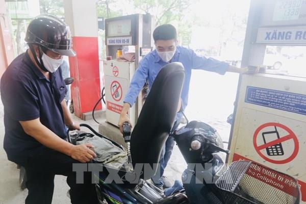 Quỹ bình ổn giá xăng dầu của Petrolimex tiếp tục tăng 450 tỷ đồng
