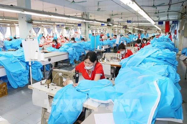 Công nhân KCN Vân Trung và Quang Châu (Bắc Giang) đã đi làm trở lại