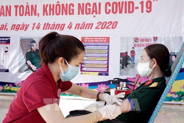 Binh đoàn 15 tổ chức Ngày hội “Hiến máu an toàn, không ngại COVID-19”