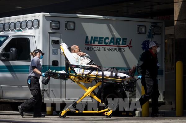 Người dân Mỹ coi dịch bệnh COVID-19 là mối đe dọa hàng đầu đối với đất nước