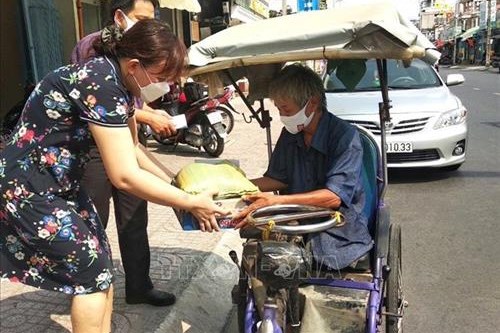 Dịch COVID-19: Tp. Hồ Chí Minh bổ sung hỗ trợ cho hàng nghìn người khó khăn