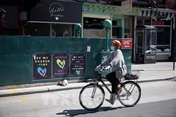 Dịch COVID-19: New York kéo dài lệnh phong tỏa đến ngày 15/5