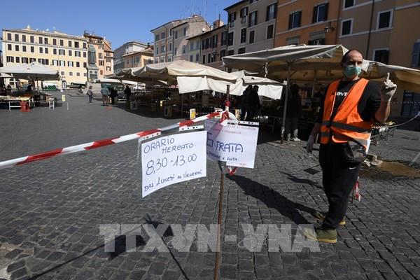 Italy đối mặt khó khăn trong quyết định gỡ bỏ phong tỏa