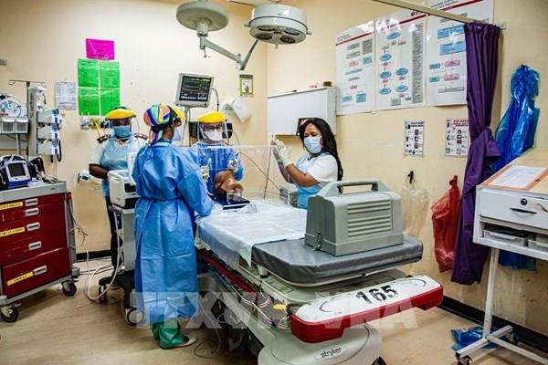 Dịch COVID-19: Mỹ viện trợ 13 triệu USD cho Nam Phi chống dịch