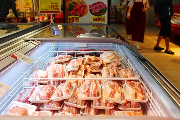 Big C giảm giá các sản phẩm thịt lợn nhập khẩu