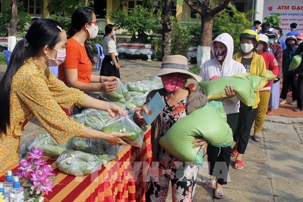 Học sinh Phú Yên làm “ATM gạo” giúp người nghèo qua dịch COVID -19