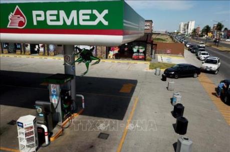 Lý do Mexico kiên quyết chỉ cắt giảm 100.000 thùng dầu/ngày