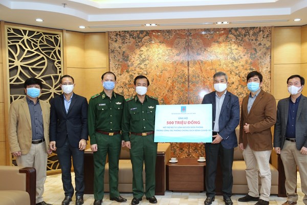 PVN chung sức cùng cộng đồng chống dịch COVID-19