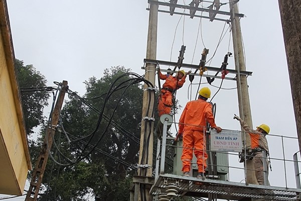 Nhiều giải pháp đảm bảo cung ứng điện trong mùa nắng nóng