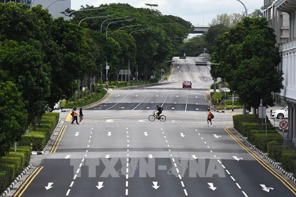 Dịch COVID-19: Singapore gia hạn cách ly, Hàn Quốc hỗ trợ ngành chủ chốt hơn 30 tỷ USD
