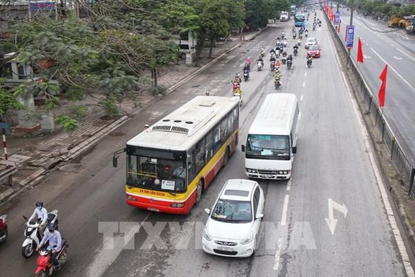 Xe buýt hoạt động trở lại trên 104 tuyến ở Hà Nội