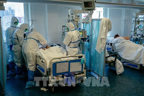 Nga ghi nhận số ca mắc COVID-19 vượt ngưỡng 60.000 người