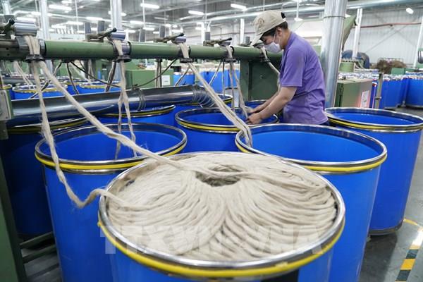 Kinh tế Trung Quốc đang dần hồi phục nhưng nguy cơ suy thoái vẫn cao