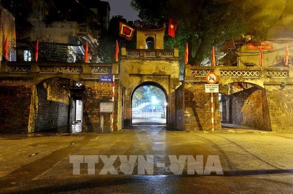 Tĩnh lặng đêm phố cổ Hà Nội những ngày giãn cách xã hội