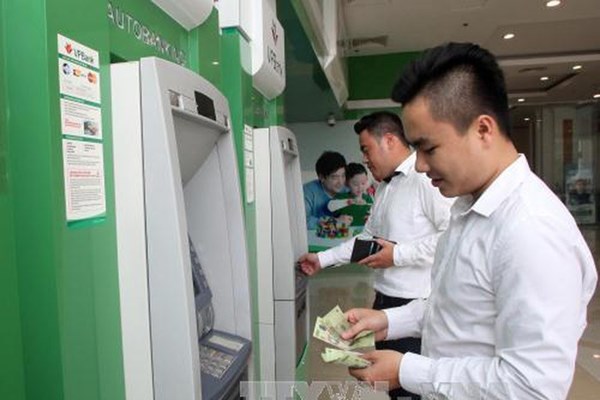 Hiệp hội ngân hàng Việt Nam kiến nghị miễn, giảm nhiều loại phí