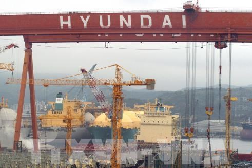 Hàn Quốc đóng tàu biển chạy bằng LNG