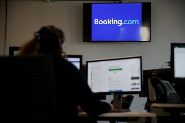 Booking.com nhận án phạt 7 triệu euro ở Hungary
