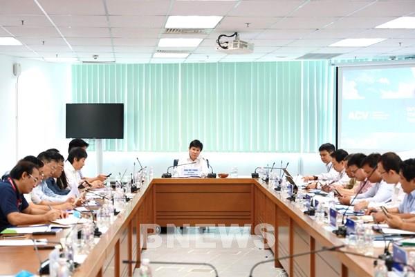 Dịch COVID-19: Xây dựng quy trình khai thác an toàn cho hành khách đi máy bay