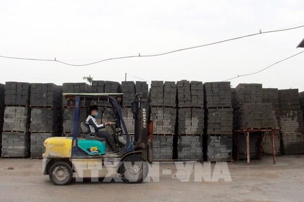 Doanh nghiệp ứng phó với dịch COVID-19: Bài 2 - Chèo lái doanh nghiệp vượt khó