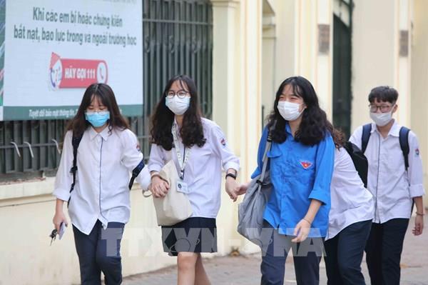 Hà Nội: Học sinh THCS, THPT đi học trở lại