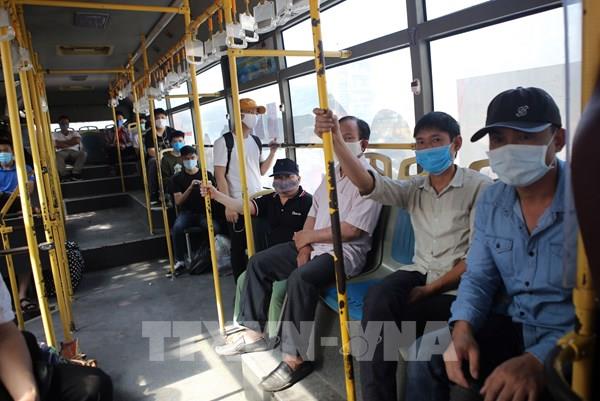 Bỏ quy định giãn cách trên các phương tiện vận tải xuất phát từ Đà Nẵng
