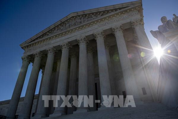 Lần đầu tiên trong lịch sử, Tòa án Tối cao Mỹ xét xử trực tuyến