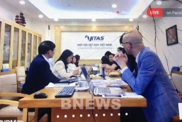 Ngành dệt may nắm bắt cơ hội xuất khẩu khẩu trang