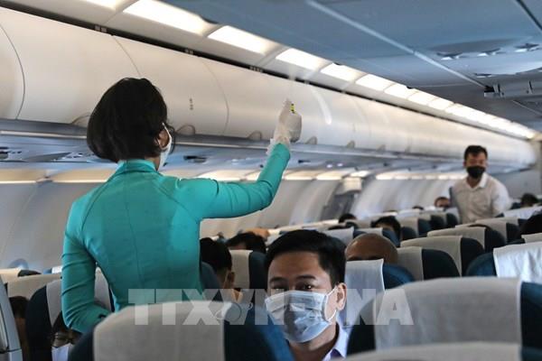 Đề nghị hành khách cung cấp thông tin giá vé máy bay cao bất thường