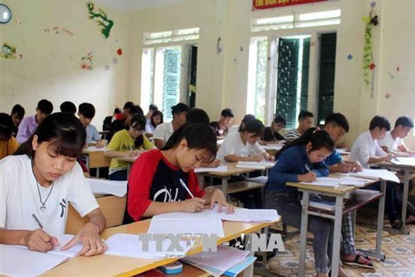 Thi tốt nghiệp THPT 2020: Giáo viên, học sinh phản ứng tích cực với đề tham khảo