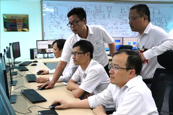 Khánh thành trung tâm điều khiển từ xa và trạm biến áp không người trực tại Hà Giang