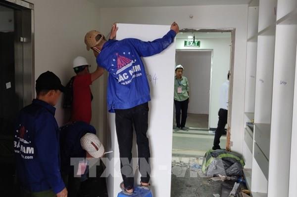 Cơ bản tháo dỡ xong các thiết bị bên trong tầng 18 tòa nhà 8B Lê Trực