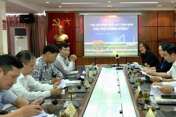 Tìm giải pháp thúc đẩy tiến độ thu phí không dừng