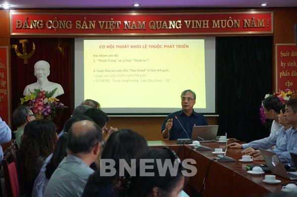 Làm gì để kinh tế Việt Nam phát triển sau dịch COVID-19? 