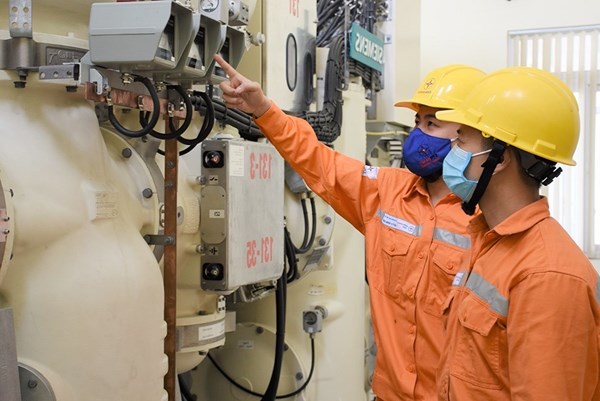 Chính phủ biểu dương EVN về giảm giá điện cho người dân và doanh nghiệp