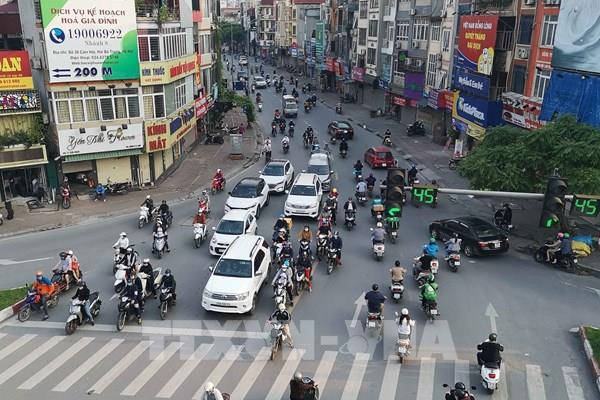 Dự báo thời tiết hôm nay 17/5: Hà Nội có mưa rào và dông, trời mát