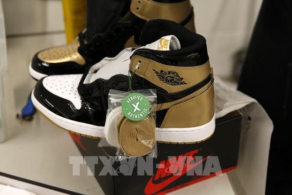 Kỷ lục đấu giá mới cho đôi giày Air Jordan