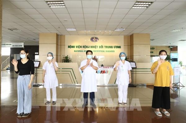 Thêm 3 bệnh nhân mắc COVID-19 được công bố khỏi bệnh