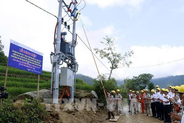 Lào Cai đưa điện lưới quốc gia tới 128 hộ dân thuộc các xã khó khăn