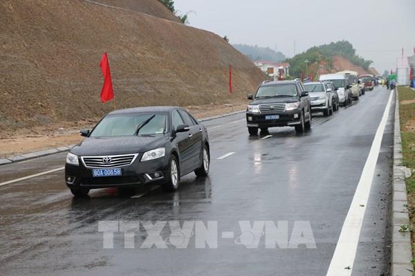 Thông xe kỹ thuật đường nối Quốc lộ 32C với cao tốc Nội Bài - Lào Cai