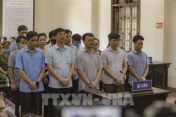 Vụ gian lận điểm thi tại Hòa Bình: 9 bị cáo nhận án tù giam, 6 bị cáo hưởng án treo