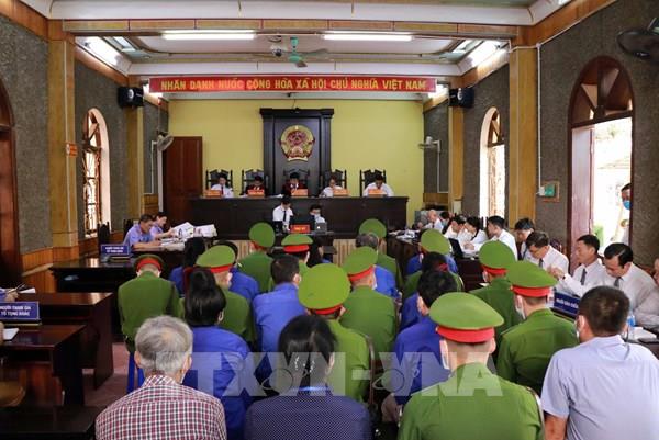 Vụ gian lận điểm thi tại Sơn La: Tiến hành xét hỏi các bị cáo