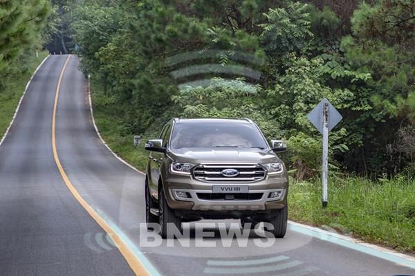 Tiện nghi và an toàn nhờ công nghệ kết nối trên ô tô