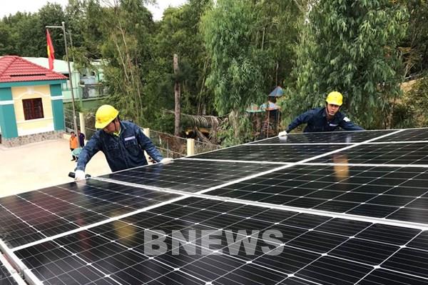Từ 23/5, EVN ký hợp đồng và thanh toán tiền điện mặt trời mái nhà cho khách hàng