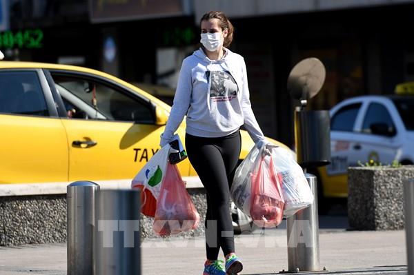 Quốc gia châu Âu đầu tiên tuyên bố hết dịch COVID-19