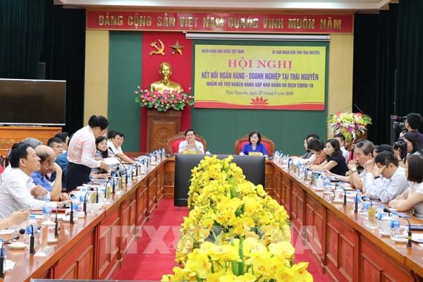 Khó xác định tiêu chí khách hàng bị ảnh hưởng bởi dịch COVID-19 để hỗ trợ tín dụng