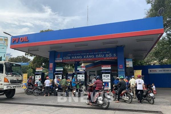Bộ Tài chính xin ý kiến Bộ Công Thương về điều chỉnh chi phí nhập khẩu xăng dầu